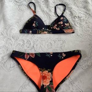 Triangl 2 Piece Matching Bikini Tropical Print